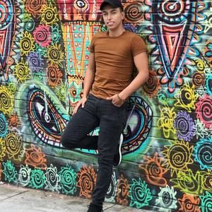 Meet your Posher, Camilo